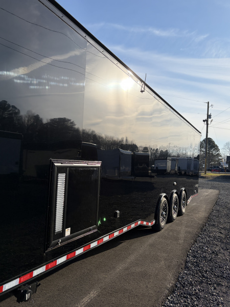 New 2026 Haulmark 44 Gooseneck Bathroom Race Trailer, Polycor, Insulated, Air Prep, A/C, Awnings, Race Ready