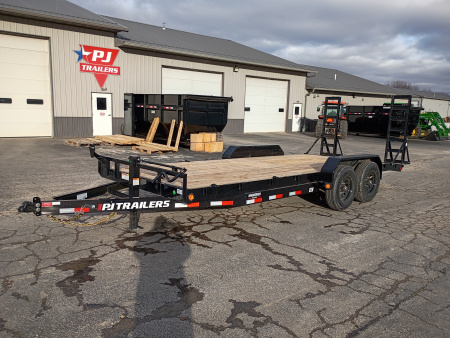 New 2026 PJ Trailers CC202