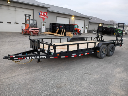 New 2026 PJ Trailers CC202