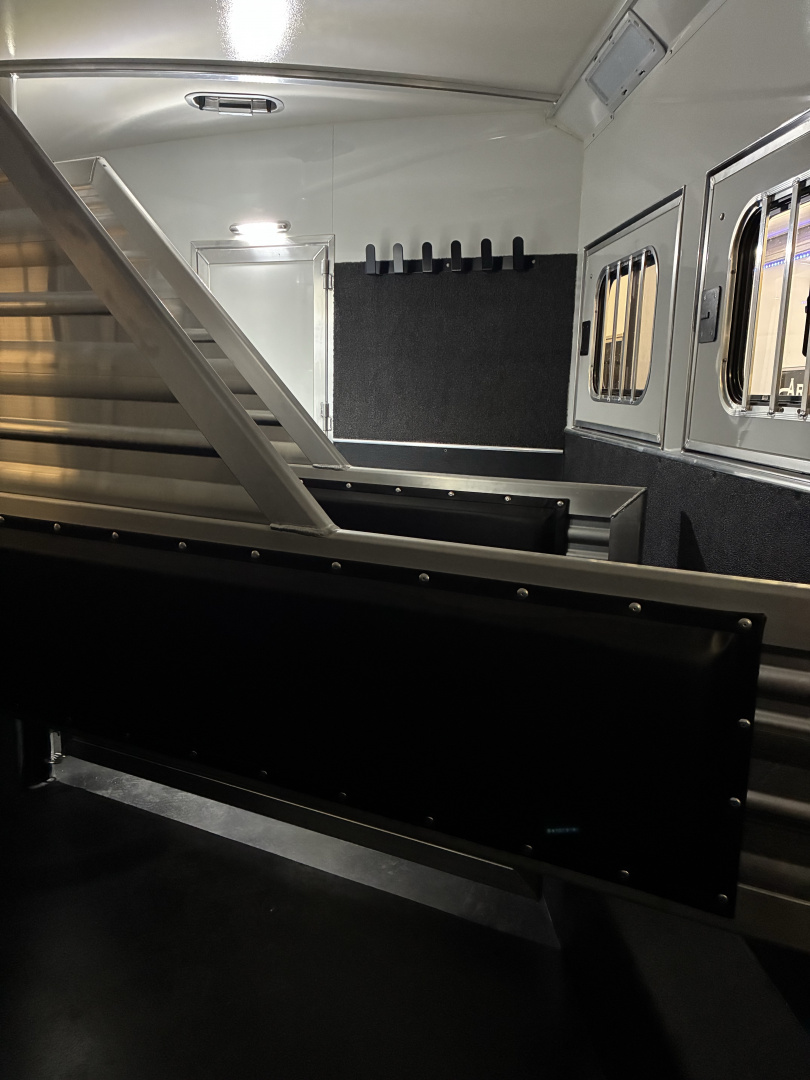 New 2026 Cimarron Trailers 3 Horse 10' 8" Trail Boss Conversions Living Quarters Horse Trailer