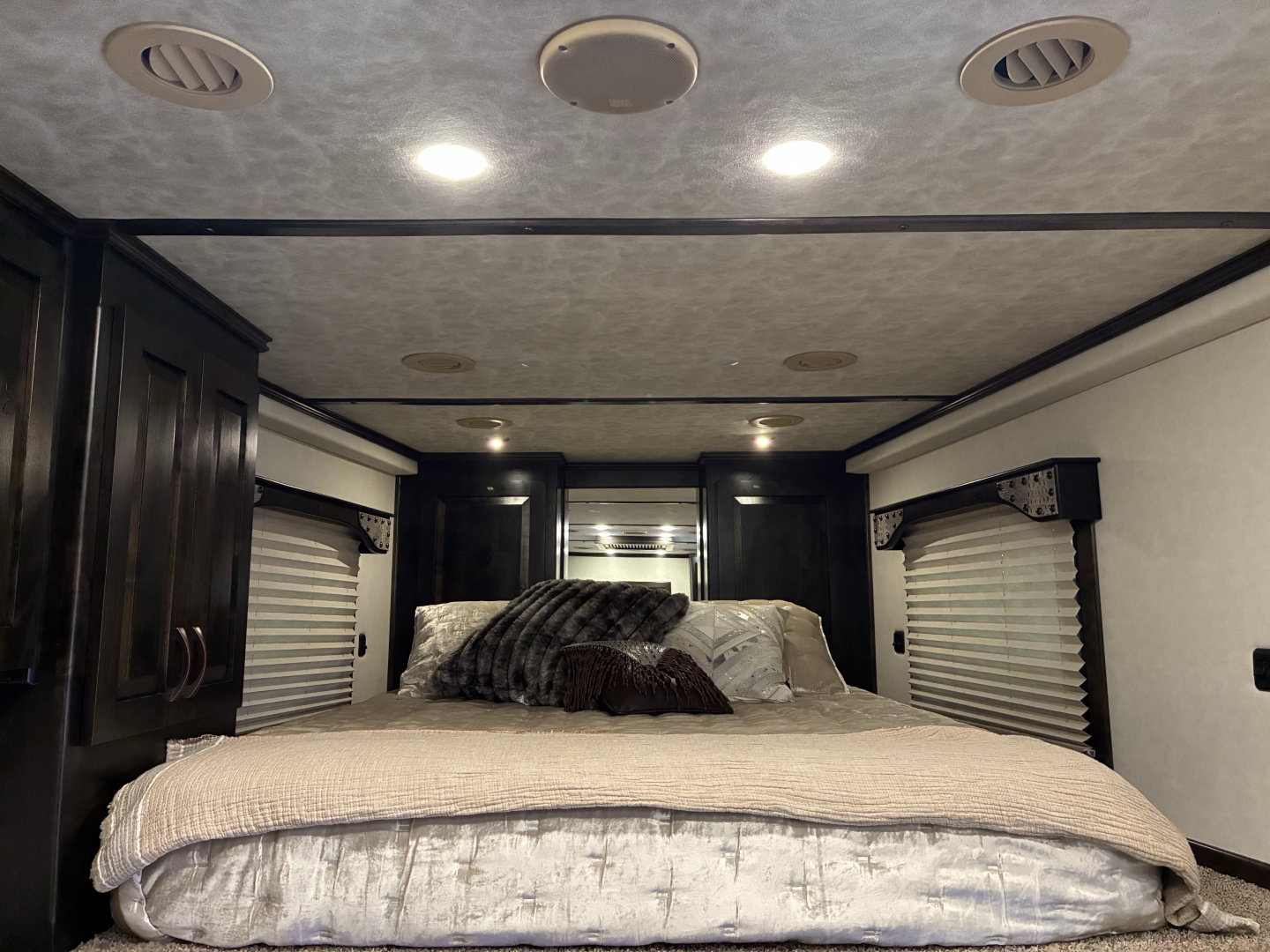 New 2026 Cimarron Trailers 3 Horse 10' 8" Trail Boss Conversions Living Quarters Horse Trailer