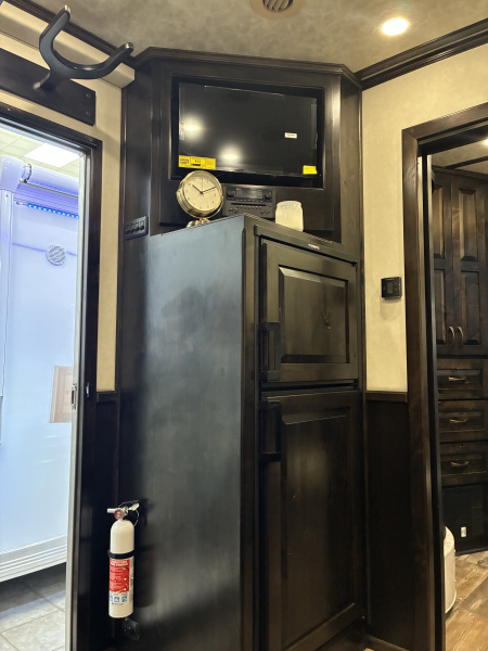 New 2026 Cimarron Trailers 3 Horse 10' 8" Trail Boss Conversions Living Quarters Horse Trailer