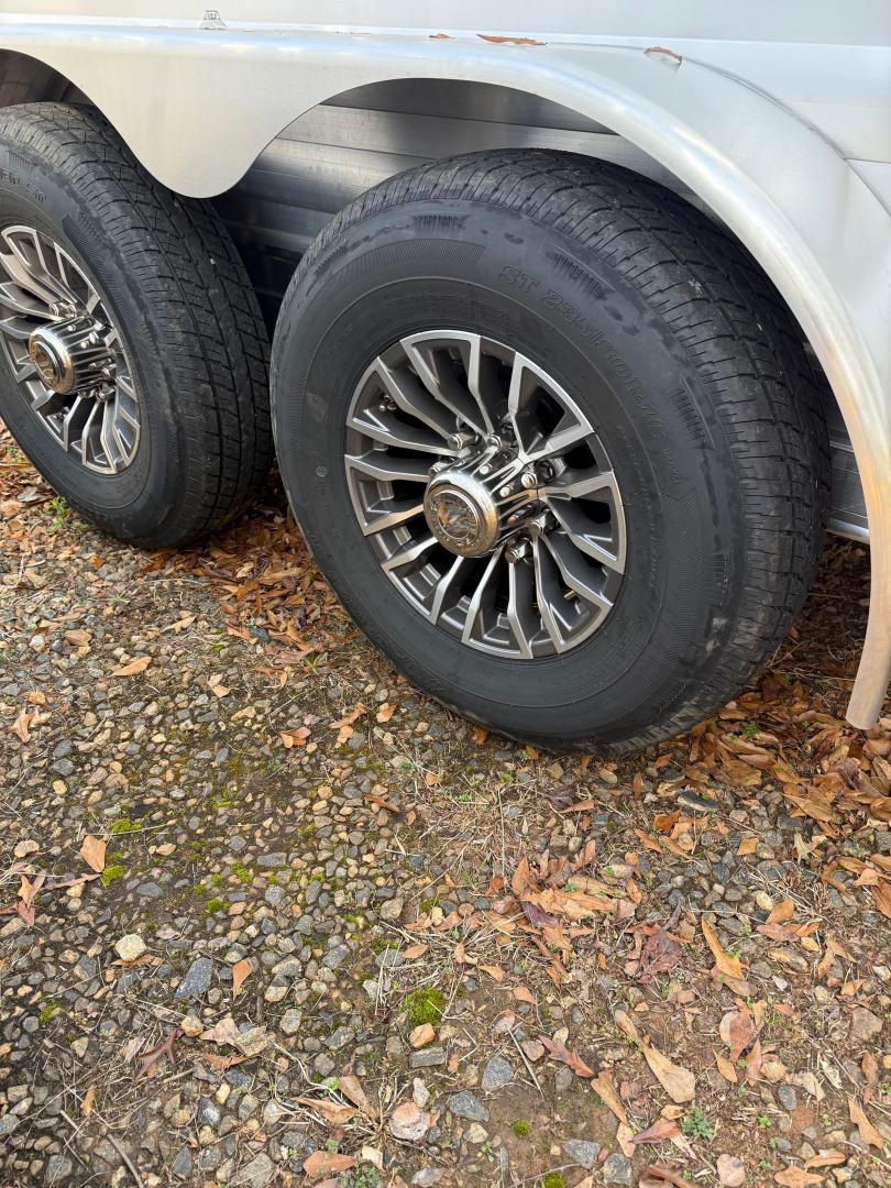 New 2026 Exiss Trailers STC Gooseneck 6824 Stock / Stock Combo Trailer