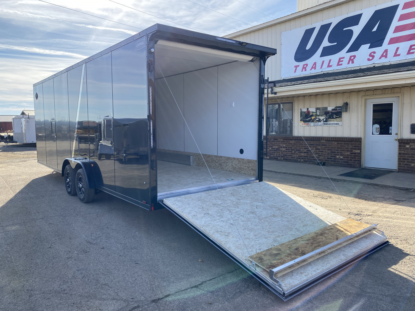 New 2026 Lightning Trailers 7.5X29 7K Radar Package Snowmobile Trailer