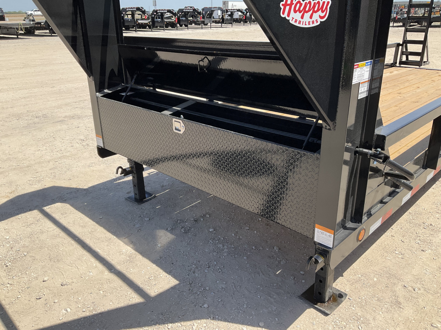 New 2026 PJ 83"x20' Gooseneck Angle Pipetop Trailer – P8