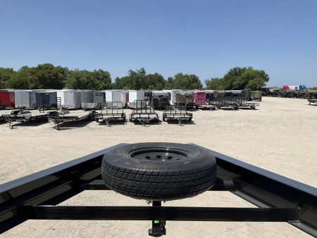 New 2026 PJ 83"x20' Gooseneck Angle Pipetop Trailer – P8