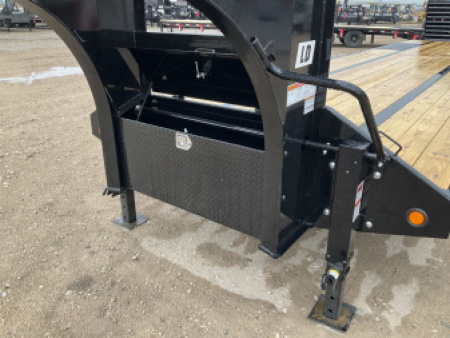 New 2026 PJ 102"x40' GN Low-Pro Air-Ride Flatbed w/ Duals - LD