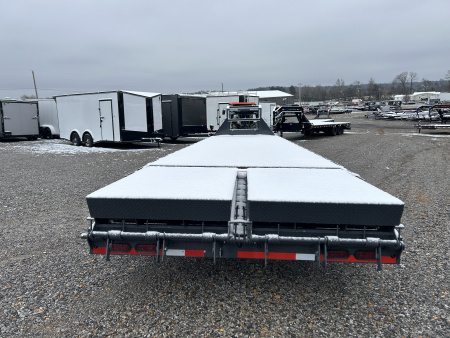 New 2026 Lamar Gooseneck Trailer | 102" x 32' | 22K GVWR