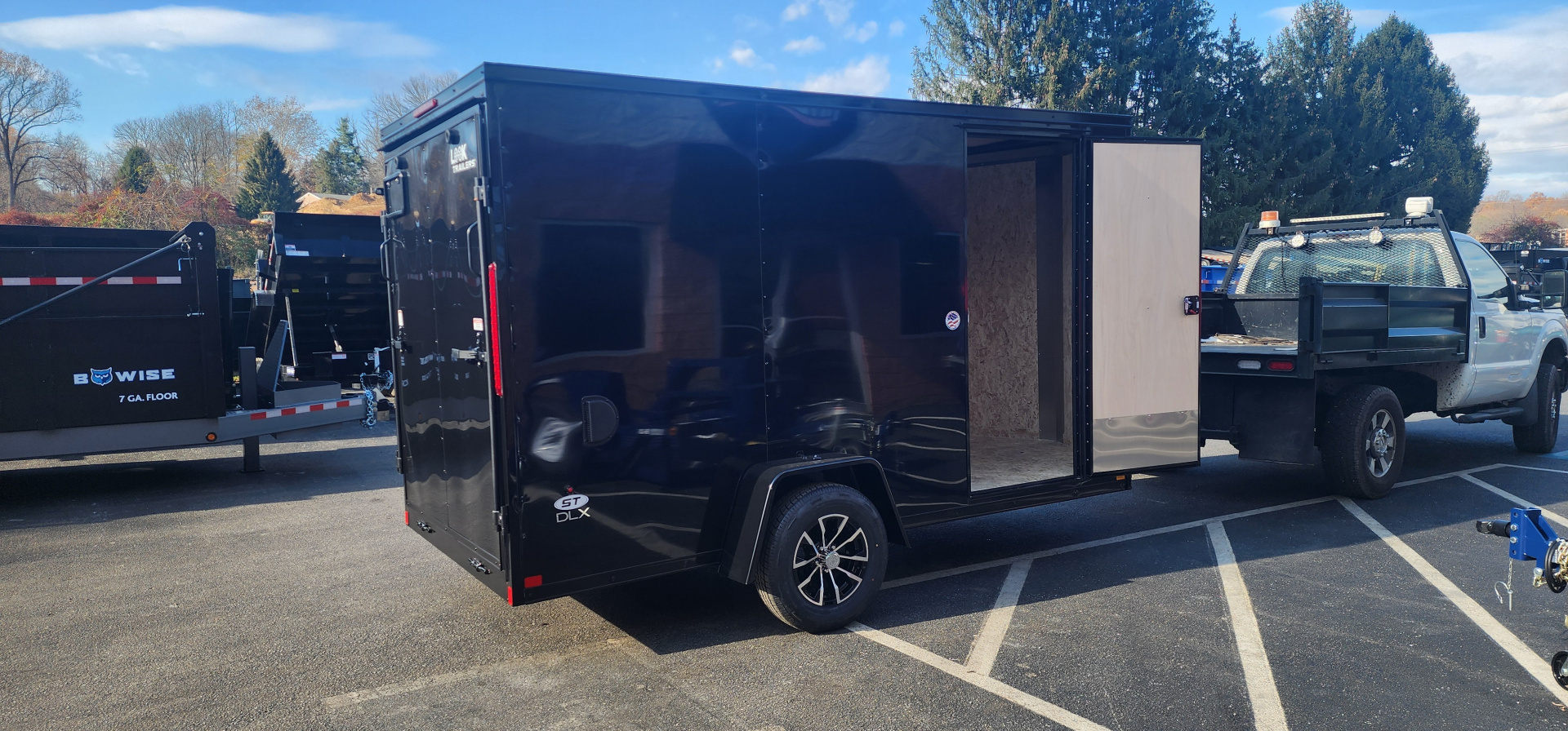 New END OF THE YEAR SALE**6 x 12 Look ST DLX Cargo 3k **Aluminum Wheels