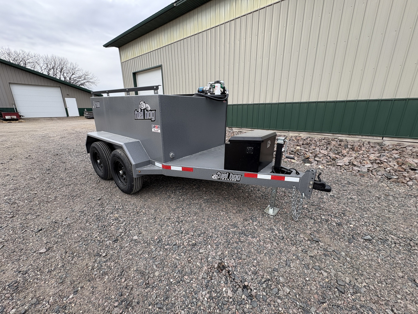 New 750 Gallon Fuel Hog - Fuel Trailer