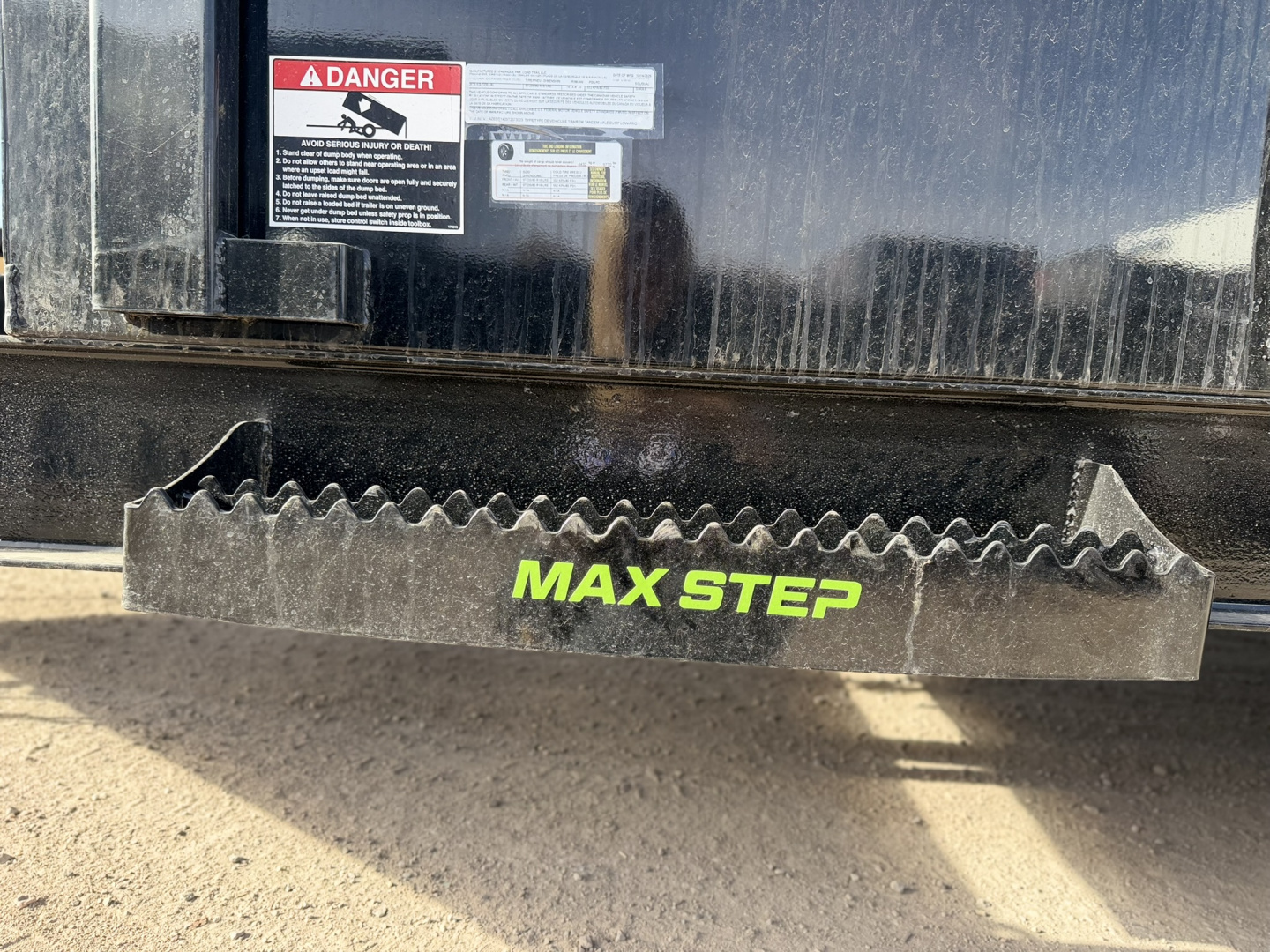 New 2026 Load Trail 7-14-4H Dump 7 Gauge Floor 7K Axles