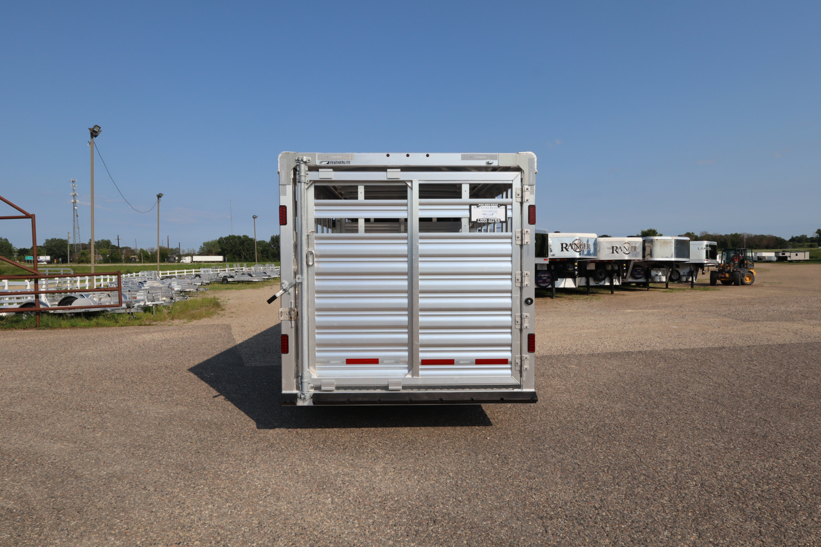 New 2025 Featherlite Trailers 8127 20' Stock / Stock Combo Trailer