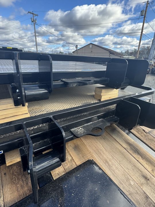 New 2025 Load Trail 16' Triaxle Roll Off / (2) 19 Yard Tubs