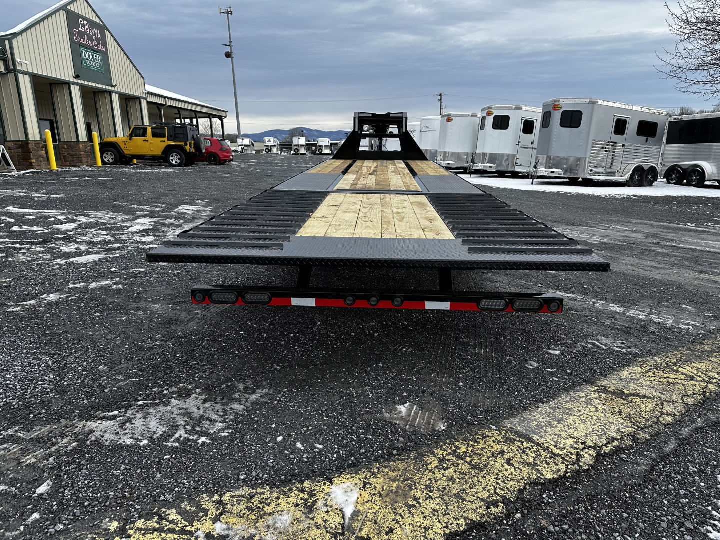 New 2026 Load Trail 32' Low Pro Gooseneck Hyd Dove Equipment Trailer