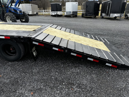 New 2026 Load Trail 32' Low Pro Gooseneck Hyd Dove Equipment Trailer