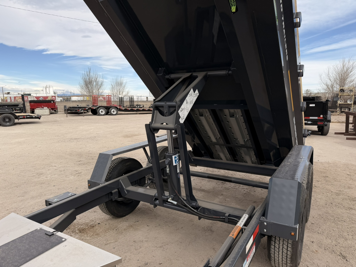 New 2026 Southland Trailers 5-10 Dump 5.2K Axles