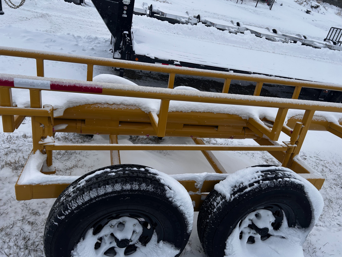 New 2026 HAY BUS 37' 7 ROUND BALE INLINE HAULER Equipment Trailer