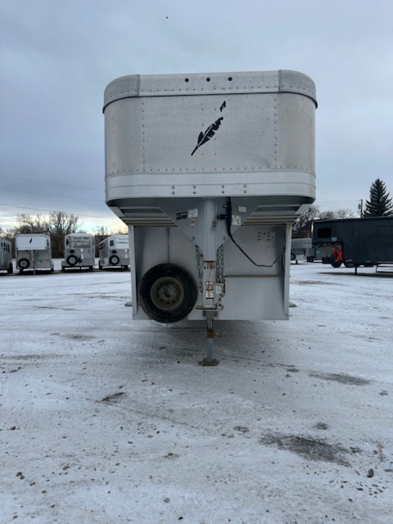 New 2014 Featherlite 24' Stock Model 8127