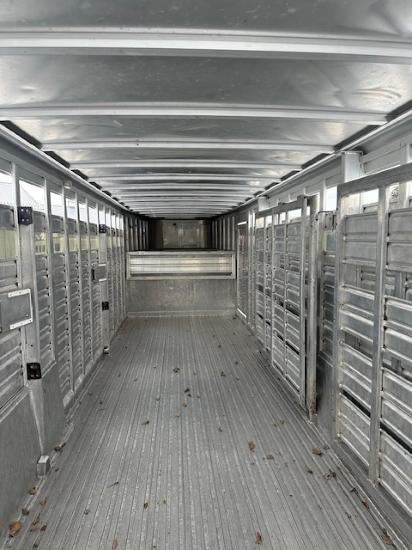 New 2014 Featherlite 24' Stock Model 8127