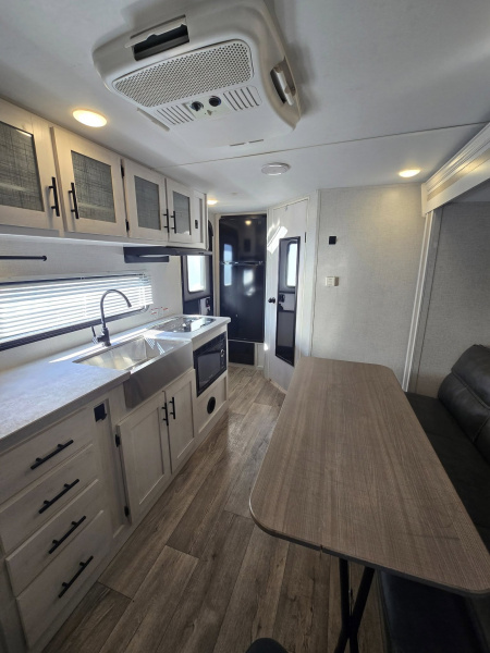 Used 2021 Coleman Rubicon 1608RB Travel Trailer