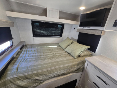 Used 2021 Coleman Rubicon 1608RB Travel Trailer