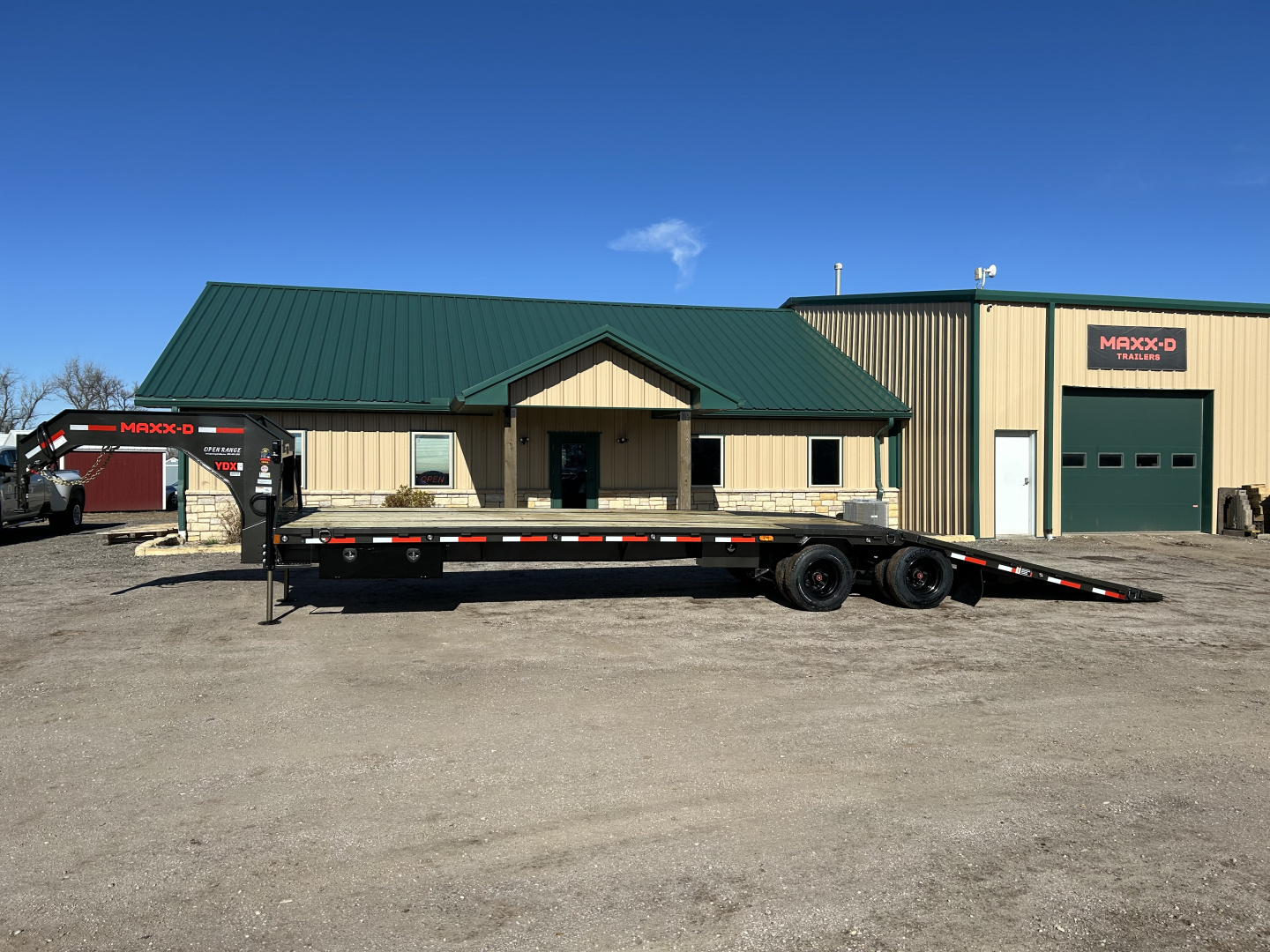 New 2026 MAXX-D YDX 102"X34' Flatbed Trailer