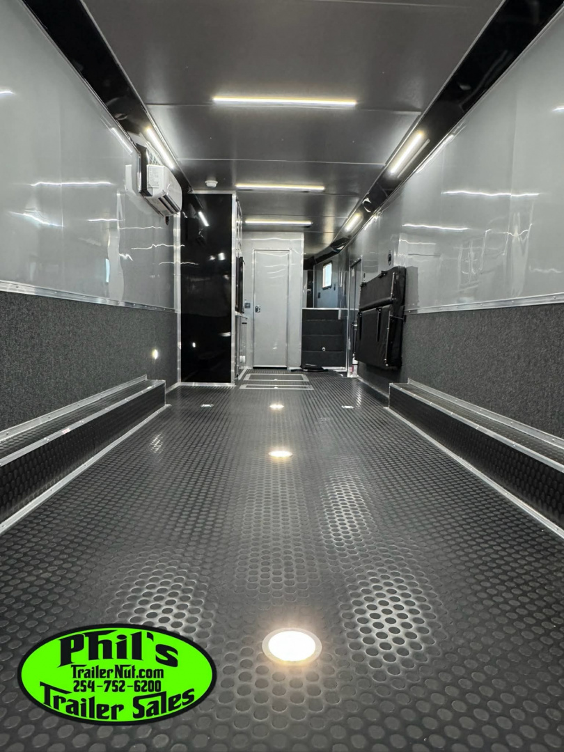New Continental Cargo NEW 85X44 ENCLOSED CAR RACE TRAILER BATHROOM CAR HAULER CARGO Car / Racing Trailer