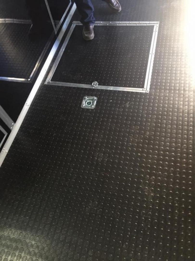 New Continental Cargo NEW 85X44 ENCLOSED CAR RACE TRAILER BATHROOM CAR HAULER CARGO Car / Racing Trailer