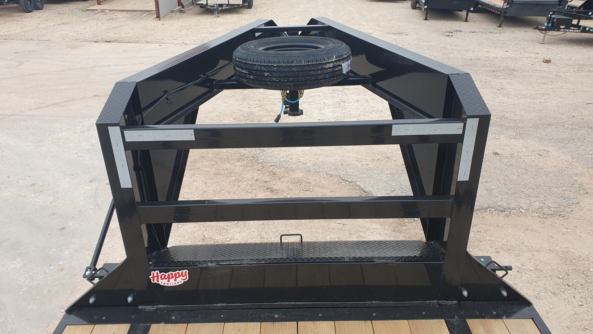 New 2026 PJ 102”x32’ Quest Gooseneck Flatbed w/ Singles – LQ