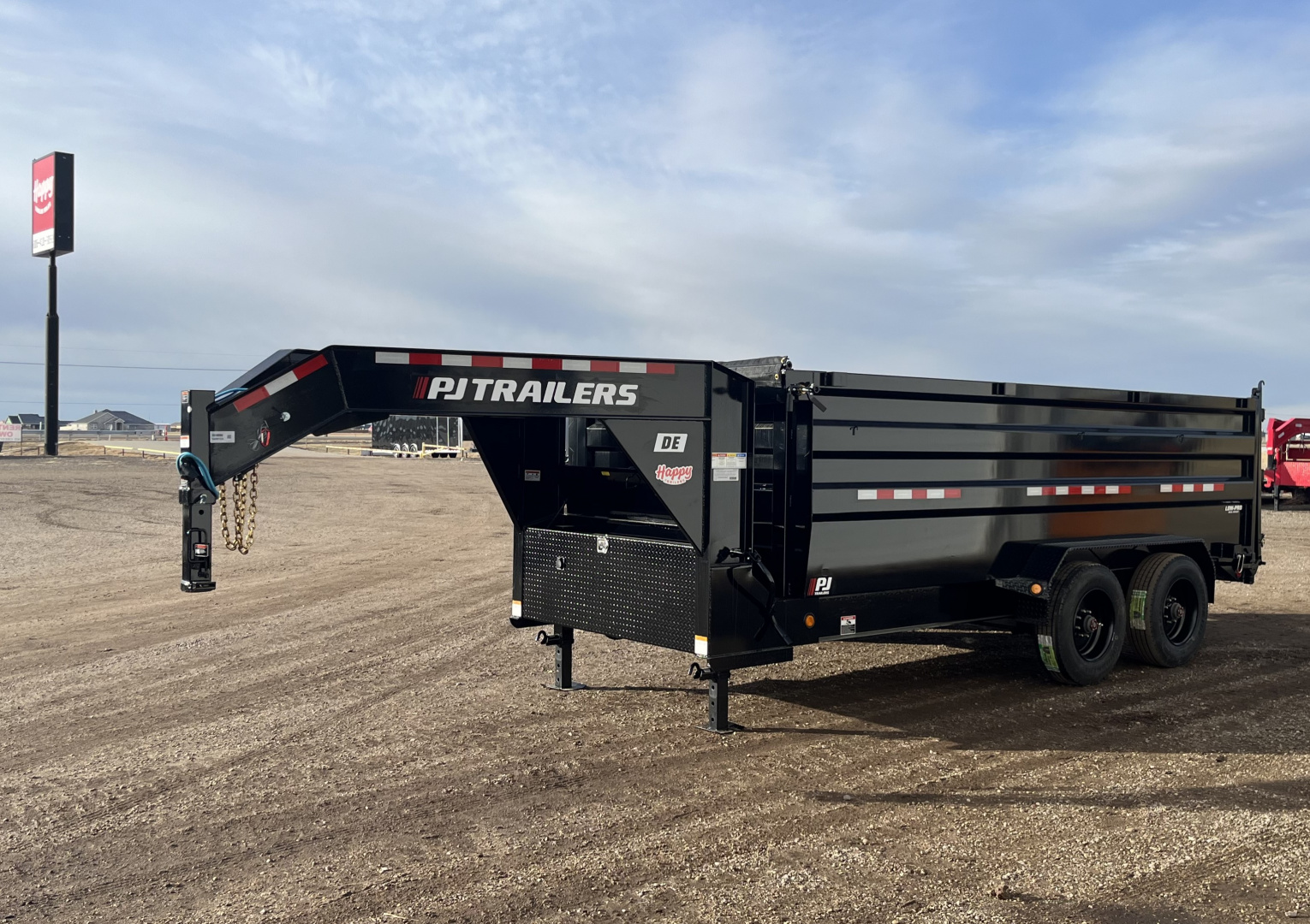 New 2026 PJ 82"x16' GN Tandem Axle HD Low Pro Dump w/ 48" Sides – DE