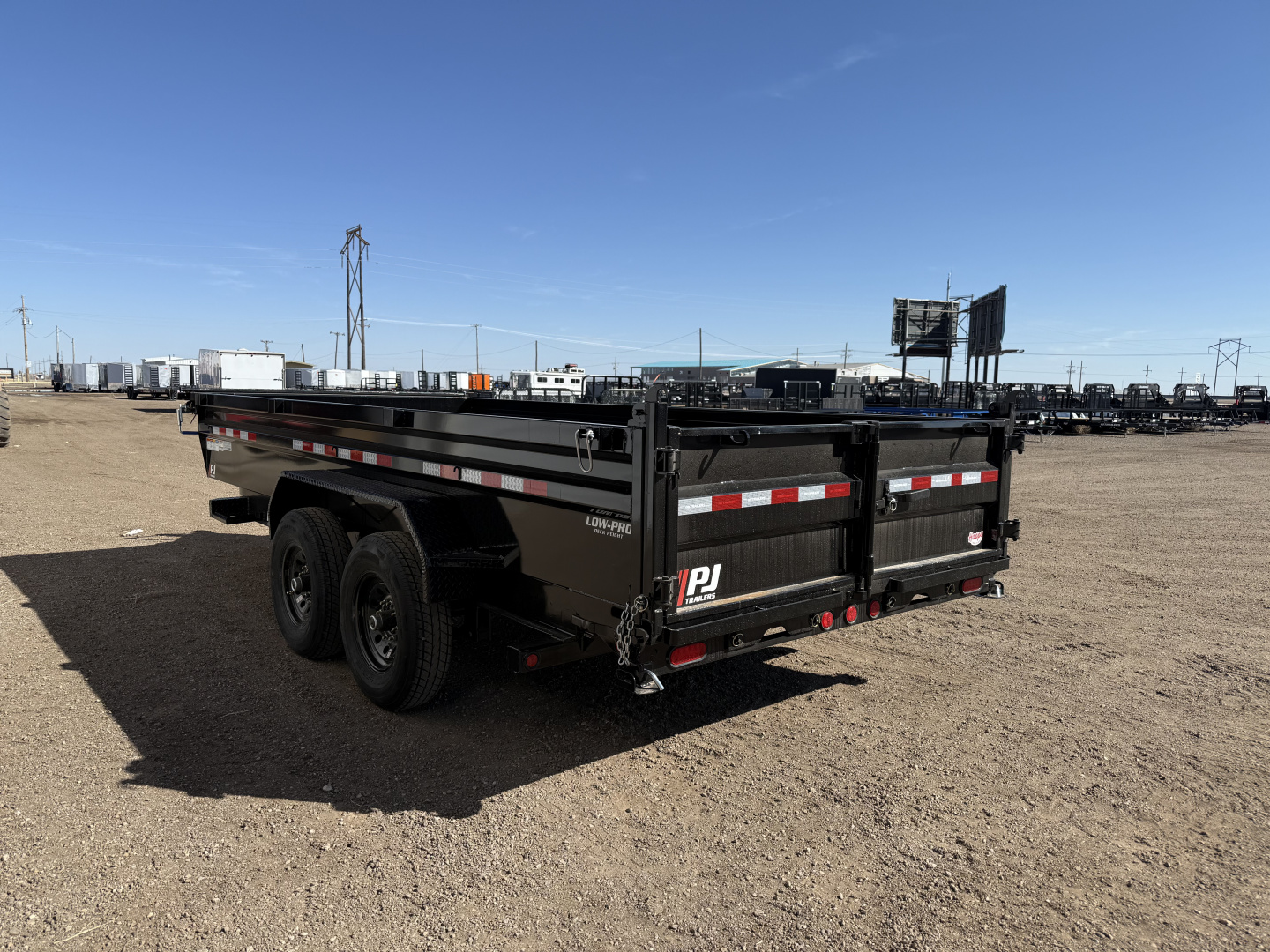 New 2026 PJ 83"x16' BP Tandem Axle Low Pro Dump w/ 24" Sides – DL
