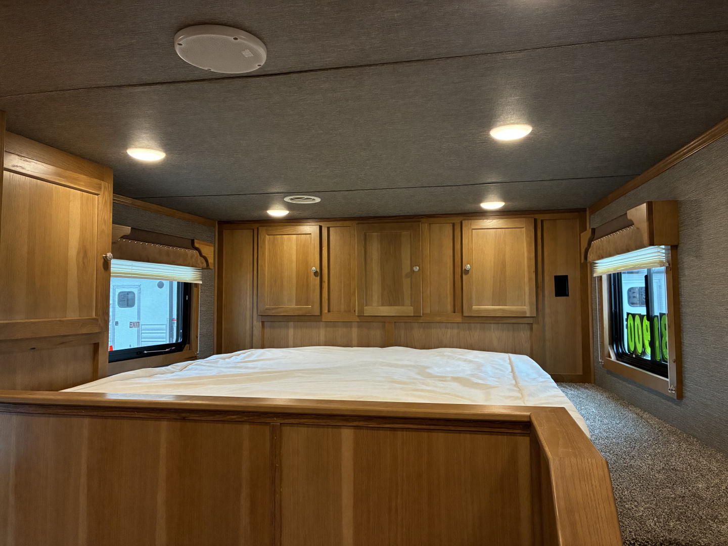 New 2026 SMC 3H 13' LQ Horse Trailer