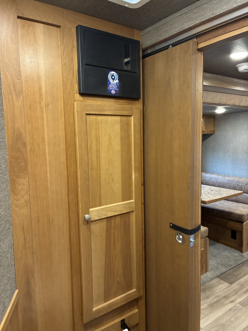 New 2026 SMC 3H 13' LQ Horse Trailer