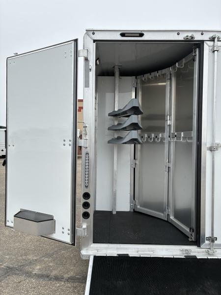 New 2026 SMC 3H 13' LQ Horse Trailer