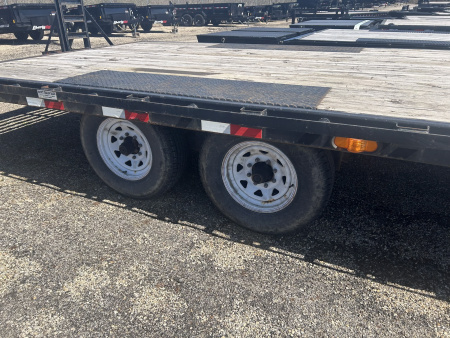 Used 2015 PJ Trailers 102 IN X 24 FT DECK OVER EQUIPMENT TRAILER WITH RAMPS
