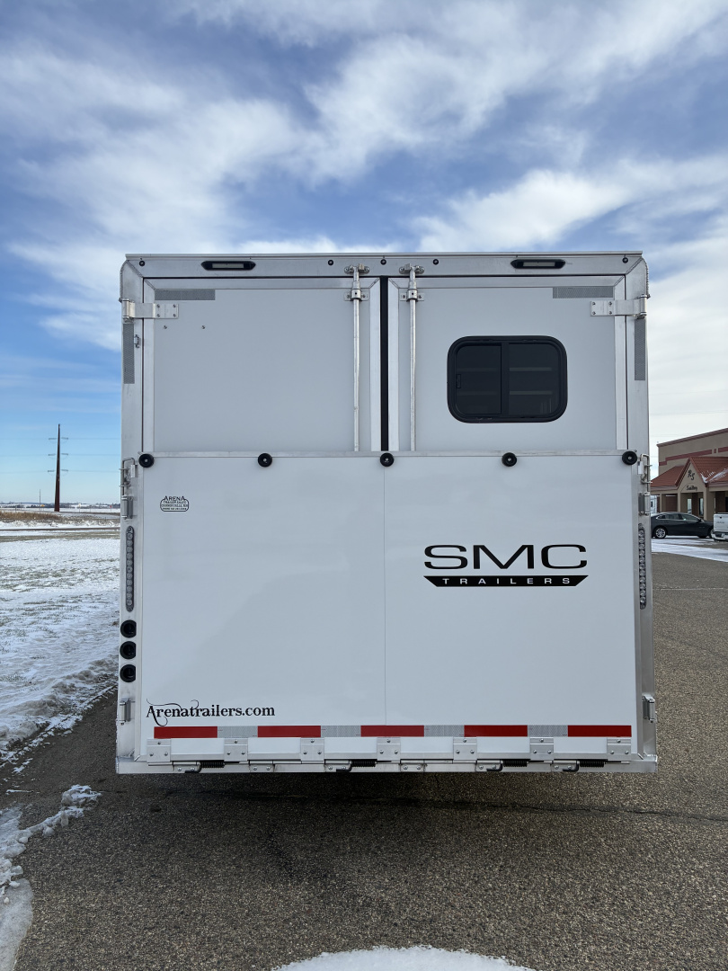 New 2026 SMC 4H 13' LQ Horse Trailer