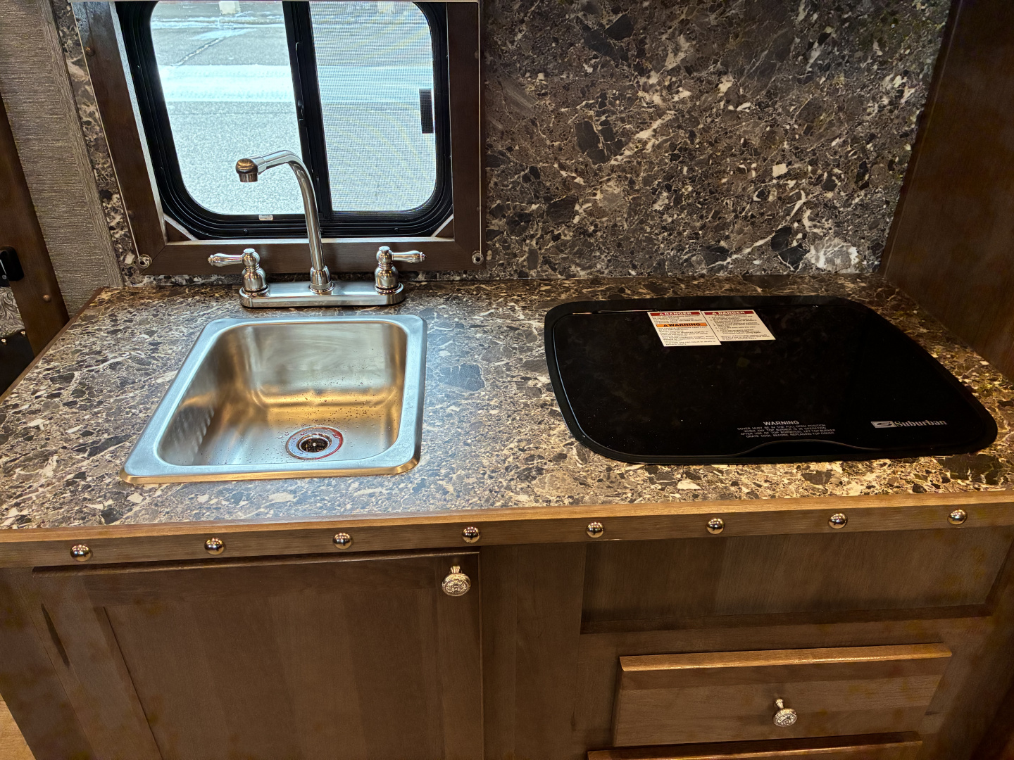 New 2026 SMC 4H 13' LQ Horse Trailer