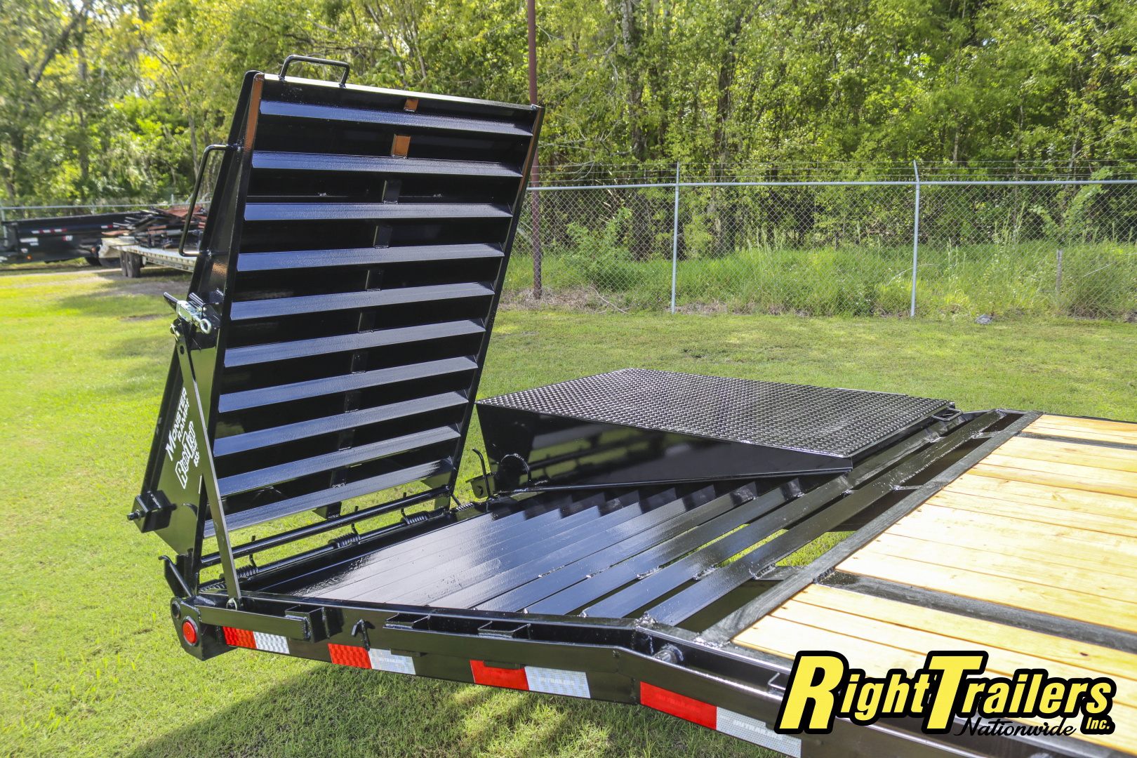 New 2026 8.5X40 PJ GOOSENECK EQUIPMENT TRAILER
