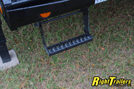 New 2026 8.5X40 PJ GOOSENECK EQUIPMENT TRAILER