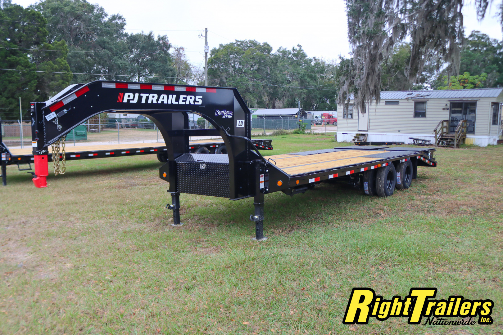New 2026 8.5X25 PJ Gooseneck Equipment Trailer