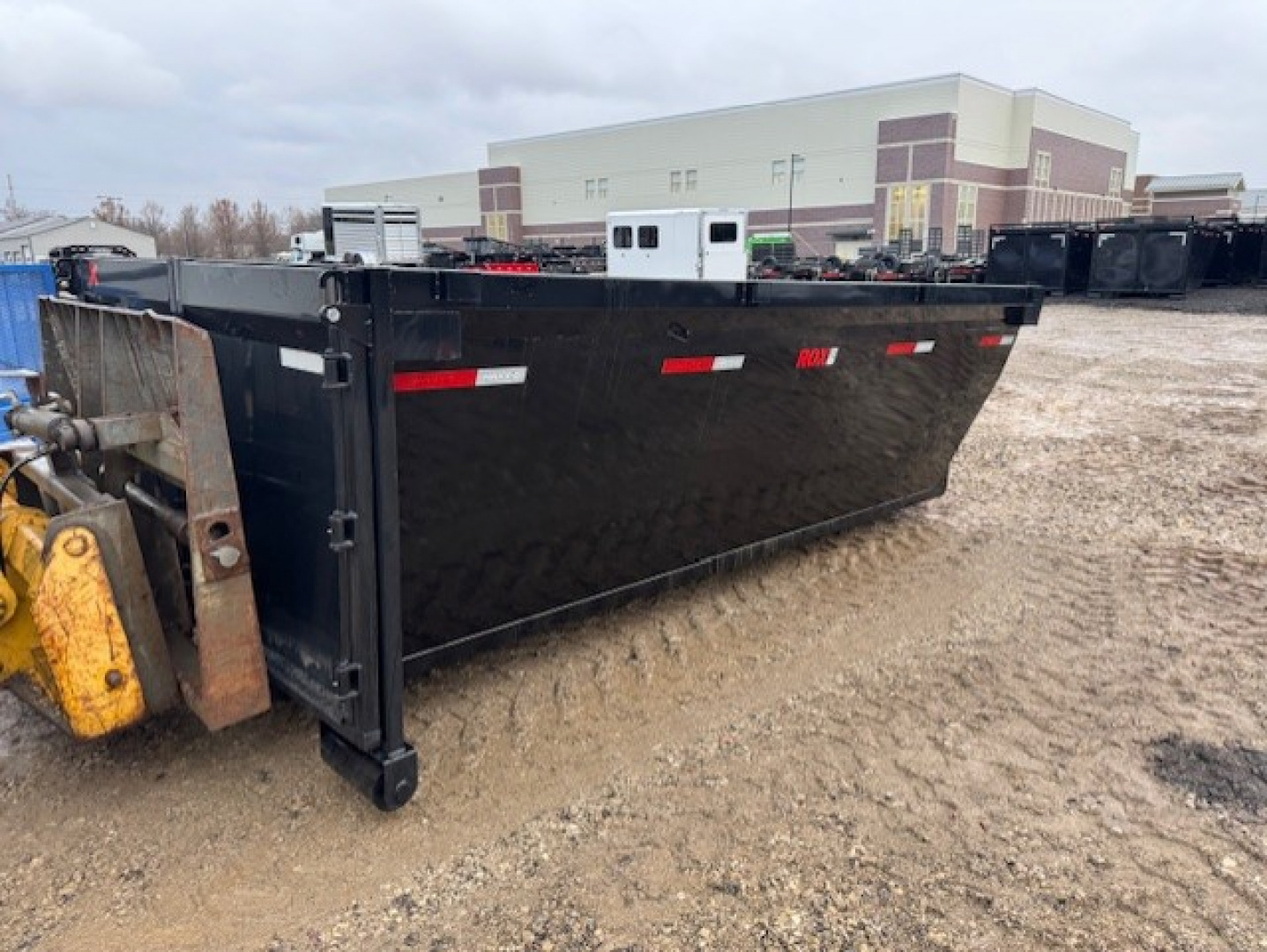 New 2026 MAXX-D ROXB14 Dump Bin