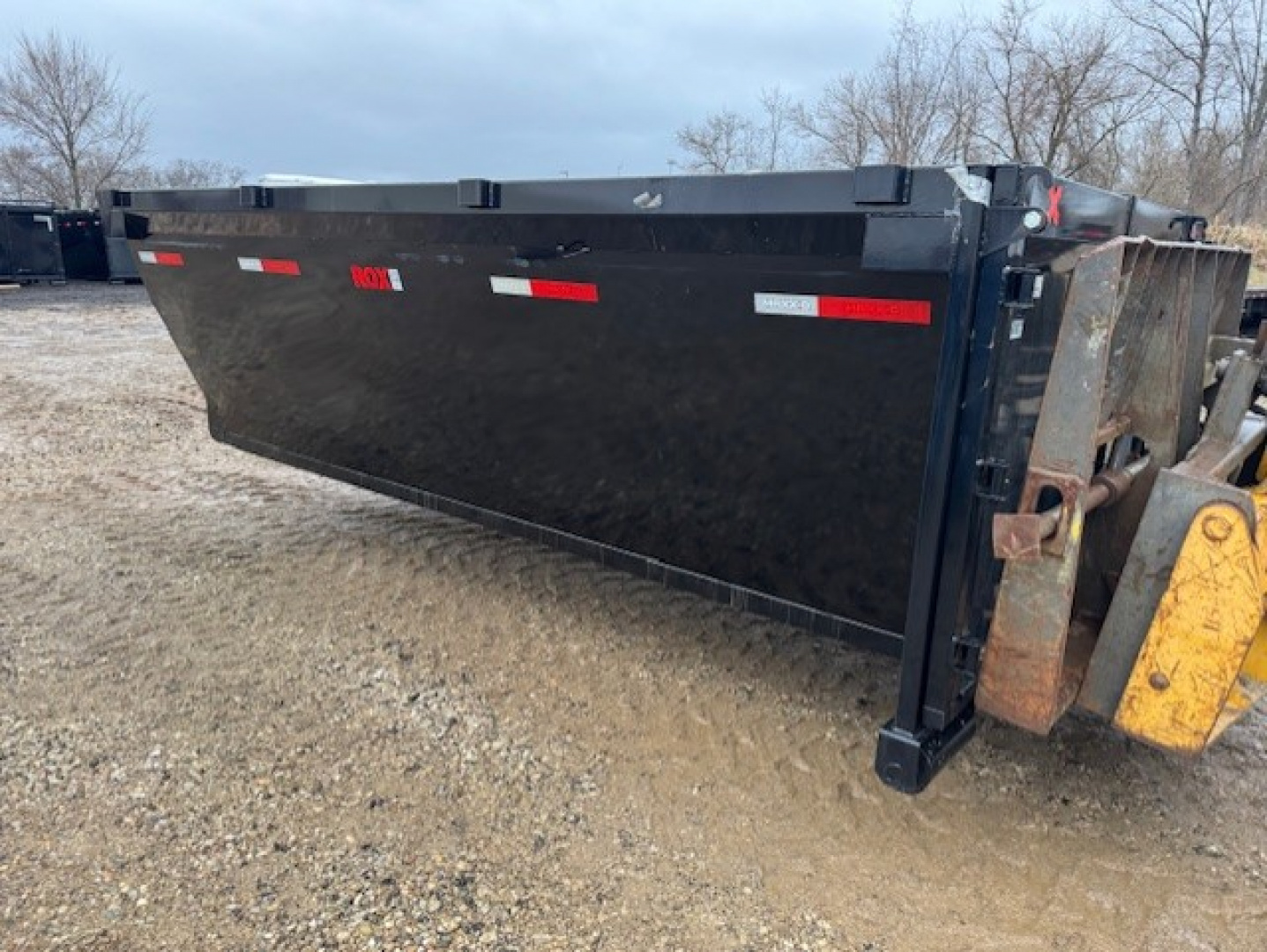 New 2026 MAXX-D ROXB14 Dump Bin