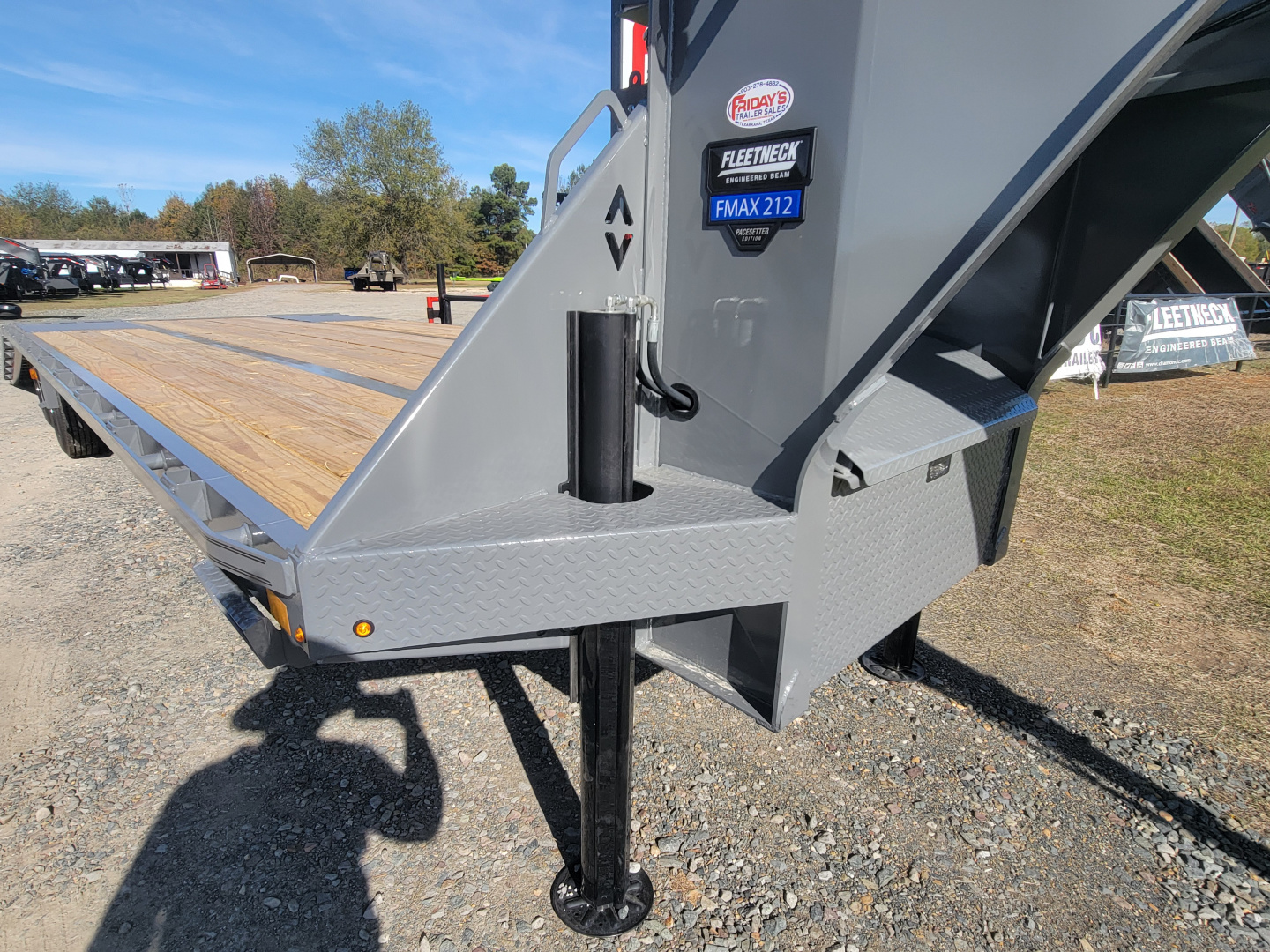 New 2026 Diamond C Trailers FMAX212 32' x 102" Hydraulic Dovetail Pacesetter Edition