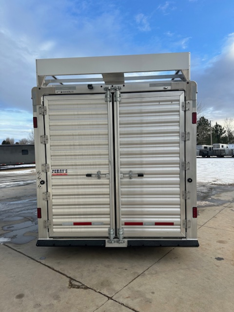 New 2025 Featherlite 8413 Living Quarter w/Stock Back