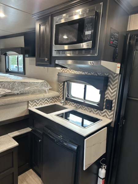 New 2025 Featherlite 8413 Living Quarter w/Stock Back