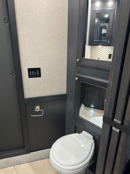 New 2025 Featherlite 8413 Living Quarter w/Stock Back