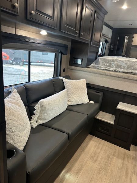 New 2025 Featherlite 8413 Living Quarter w/Stock Back