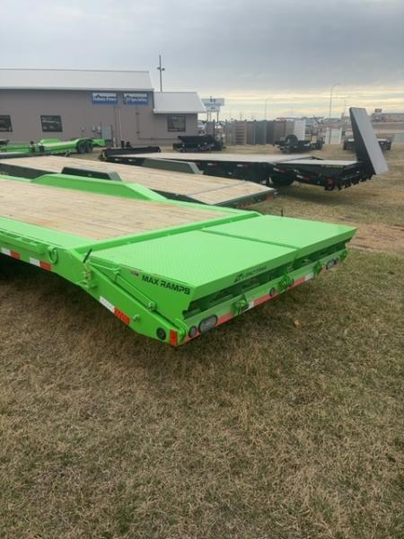 New 2026 Load Trail 40'X102 TRIPLE AXLE Car Hauler