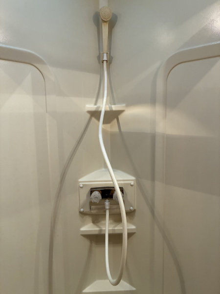 Used 2007 Cimarron 2H 11' LQ Horse Trailer