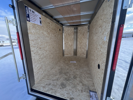 New 2026 Look Trailers 5X8 3K ST-DLX BARN DOOR Cargo / Enclosed Trailer